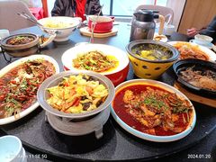 -有红鸡毛店·川菜(建设路店)