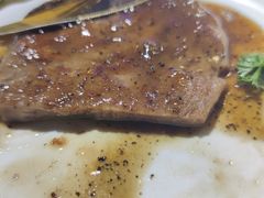 -忘忧草融合私房菜(红鼎国际店)