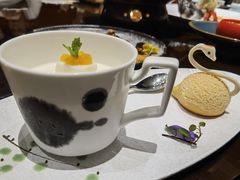 -江上荟·创意中国菜(绿地缤纷城店)