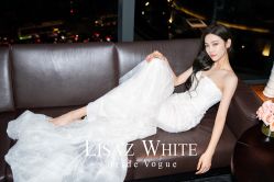 点击看大图 -Renee芮亦婚纱