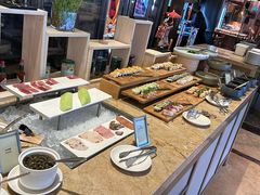 -大中华希尔顿酒店-念自助餐·嗨啤·小龙虾