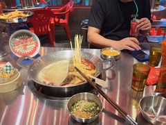 -大芊金重庆串串火锅(南京路店)