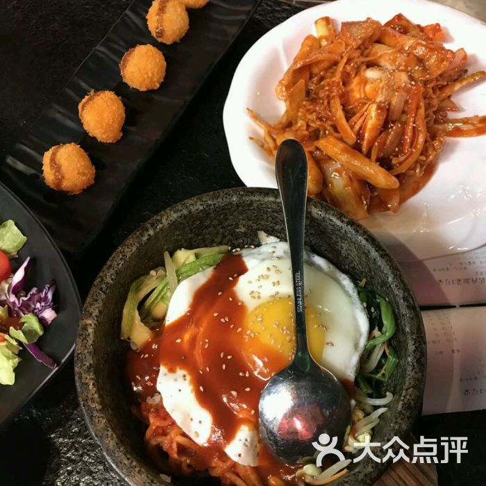 喵呀咪呀主题烤肉餐厅传统石锅拌饭图片 - 第2张