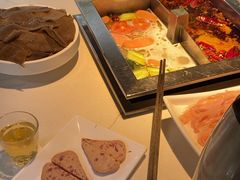 -二荆条·蜀鲜汇城市森林火锅