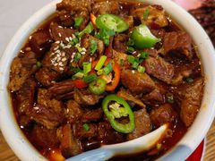 招牌牛腩-甜阿姨·天台花园私房菜(万松园店)