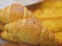 海盐牛角包-PAPER STONE BAKERY(天环店)