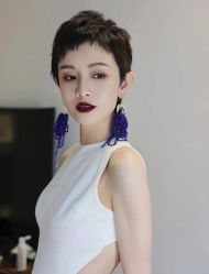 -十六番发型师事务所