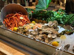 -松山湖凯悦酒店·Café自助餐厅·周末火舞秀表演