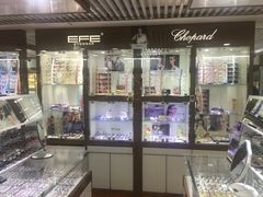 -华彬眼镜专业渐进配镜(潘家园店)