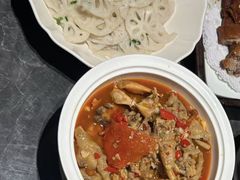 风爪肉蟹煲-炊烟小炒黄牛肉(浦东世纪汇店)
