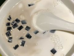椰汁西米露龟苓膏-辛香汇(飞洲店)