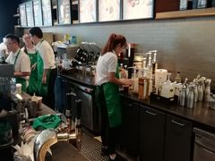 -星巴克臻选(莘庄仲盛店)