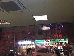 -华威达牛庄(黄埔大道西店)