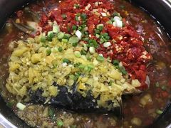 剁椒鱼头-红色湘菜馆(春风店)