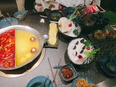 企鹅qq丸-湊湊火锅·茶憩(打浦桥日月光店)