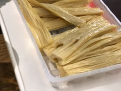 -三人行骨头王火锅(长寿店)