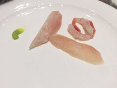 -云顶旋转自助景观餐厅