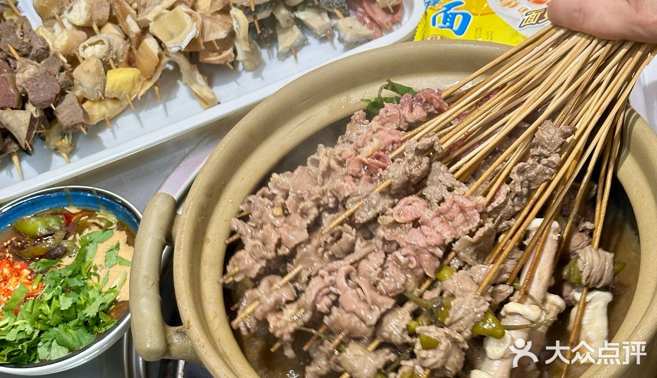 这家牛杂店每次去都是座无虚席的…… 