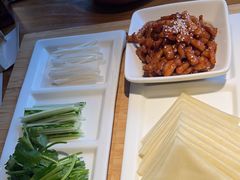 -娜仁图雅蒙古美食村(33小镇店)