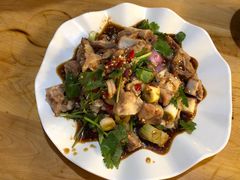 -二孃鸡爪爪(东风路总店)