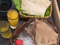 -湊湊火锅·茶憩(打浦桥日月光店)