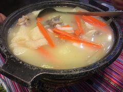 -香巴拉云南餐厅(华莱坞店)