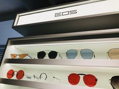 -目艮眼镜SHOWROOM(品牌集合店)