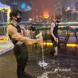 拿腹肌开瓶盖的那种 姐妹们懂得！
