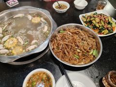 -牛一煲美食(江高店)