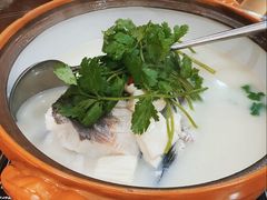 鱼头汤-宝荣鱼馆·临湖之宴(千岛湖店)