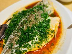 葱香古法蒸大黄鱼-铜锣湾·有麝自然香(重庆新天地店)