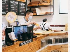 -BROAD面包路·欧式面包(龙湖时代C馆店)