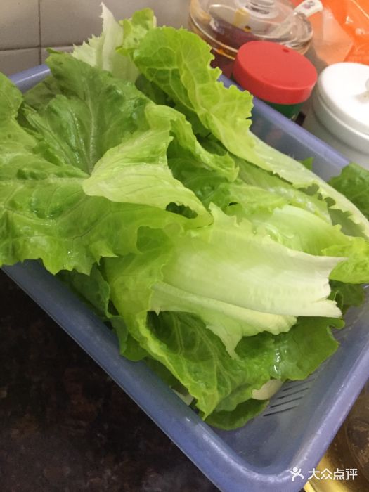 山珍鲜牛肉火锅生菜图片 - 第1张