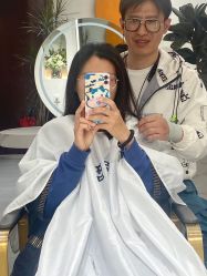 -DO A HAIRSTYLE