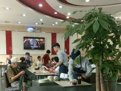大堂-李先生牛肉面大王(营口大润发店)