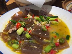-头上红煨盐鸡·非遗院子餐厅