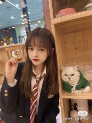 -时尚殿堂明星门店