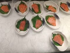 三文鱼-钱小奴海鲜自助黑金店(杭州滨江龙湖店)