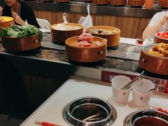 -龍歌自助小火锅(市南金茂湾店)