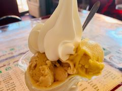 -古老冰山特色冰淇淋店(艾提尕尔店)