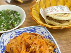 -晓峰手工擀面皮(新民街总店)