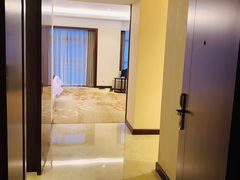 -兴芮温泉度假区