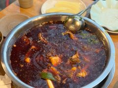 -肖肖酸萝卜鱼火锅(总店)