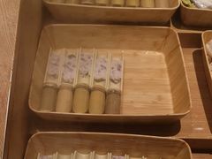 -捞小鲜虾滑海鲜自助火锅(嵊州吾悦店)