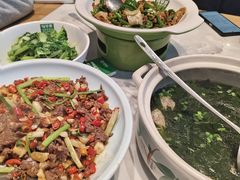 -绿草地·湘菜(酃湖师院店)