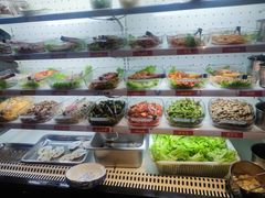 自助取餐区-马路牙子地桌烤肉(工体店)
