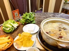 -野菌园·野生菌火锅首创第一家(关兴路总店)