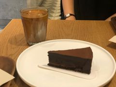 黑巧克力蛋糕-大酉·M Coffee(北京美术馆店)
