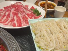 -杨肥肠火锅大排档(火车站花园店)