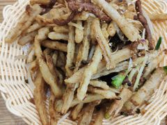 -江城燕子大排档(江汉路步行街店)